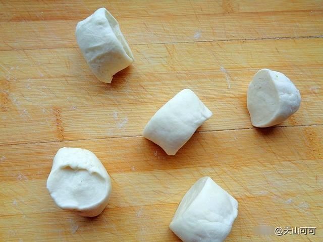 皮薄馅香白萝卜肉盒子,鲜美又多汁,凉了都软和,一家老小都可吃