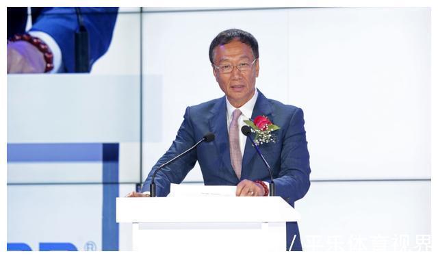 苹果|郭台铭妥协了?国内买圆晶厂、购入光刻机,富士康即将面临转型
