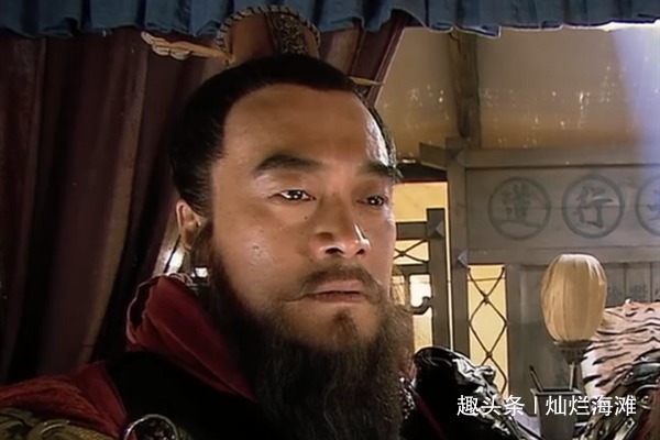 韩同音&此人与秦明是表兄弟,手持七十二斤大砍刀,力斩梁山五虎将