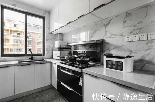 新房|新房千万别乱装，看看他家的设计，客厅变大浪费变小，值得借鉴