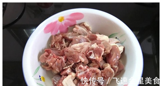 好吃|夏天鸭肉最好吃的做法,不腥不柴,好吃不上火,上桌就光盘!