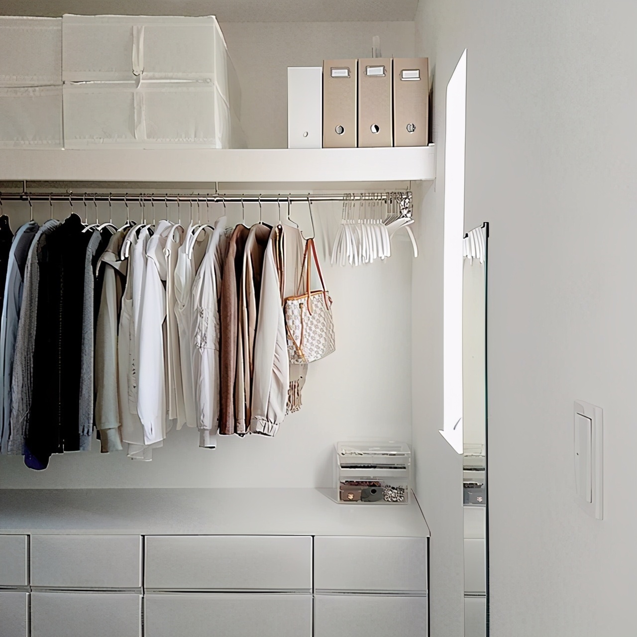 卧室|“去衣柜化”的卧室越来越流行,也许只有尝试过,才知道有多爽