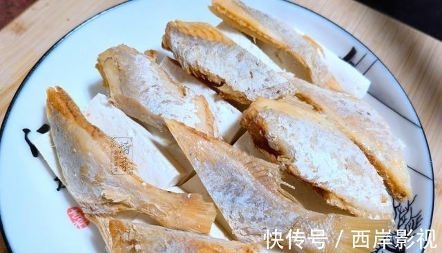 湄洲岛|远嫁湄洲岛表妹捎来的土特产，和豆腐是绝配，入锅一蒸，咸香入味