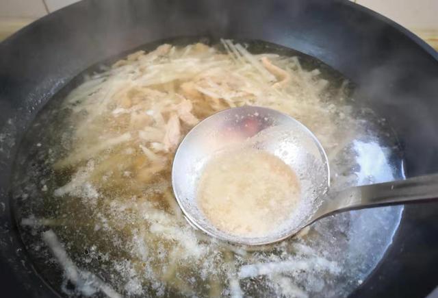 快来学做这个汤,营养健康,润肺养胃,简直是大补汤!