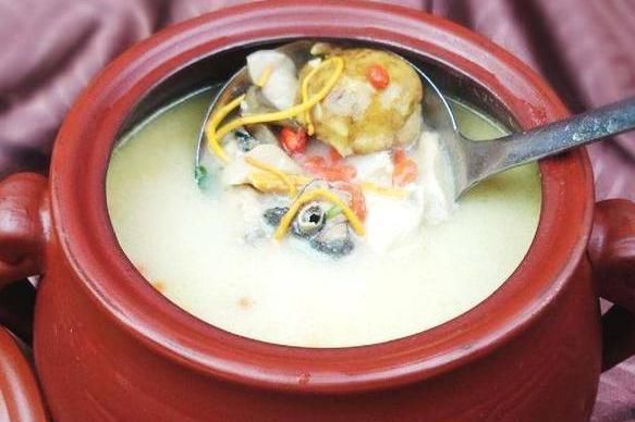 心血管|老年人再嘴馋,以下5种食物远离,当心血管堵塞,吃亏的是自己!