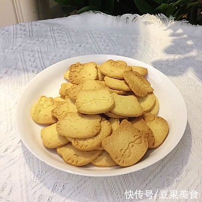 这样做HelloKitty小饼干，隔壁小孩都馋哭了