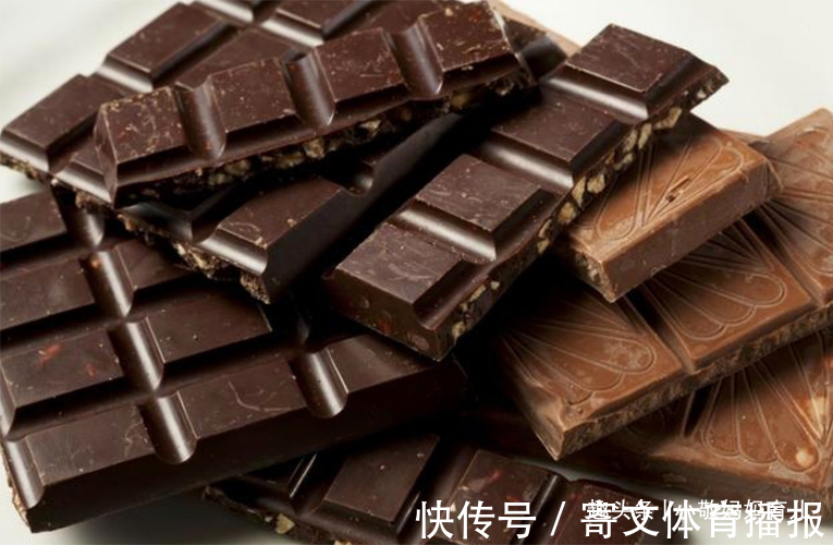 肥宅|我们的孩子正在被“催熟”?医生:这6类零食,再馋也别给孩子吃