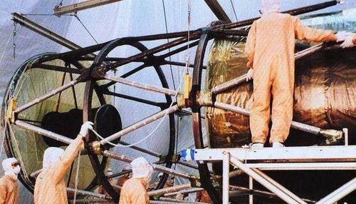 人类的第三只眼：“近视眼”哈勃望远镜，戴上眼镜，超长服役30年