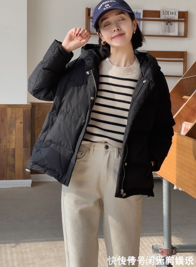 裤装 “羽绒服+牛仔裤”太老土了，今年流行搭配这4种裤子，保暖又时髦