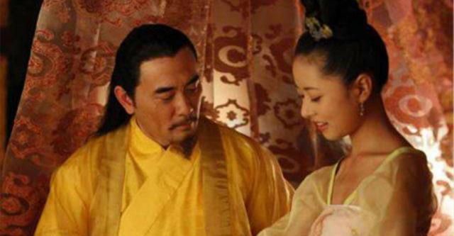 嘉靖皇帝|皇帝念经出错,13岁的宫女大笑出声,没想到却在当晚被宠幸