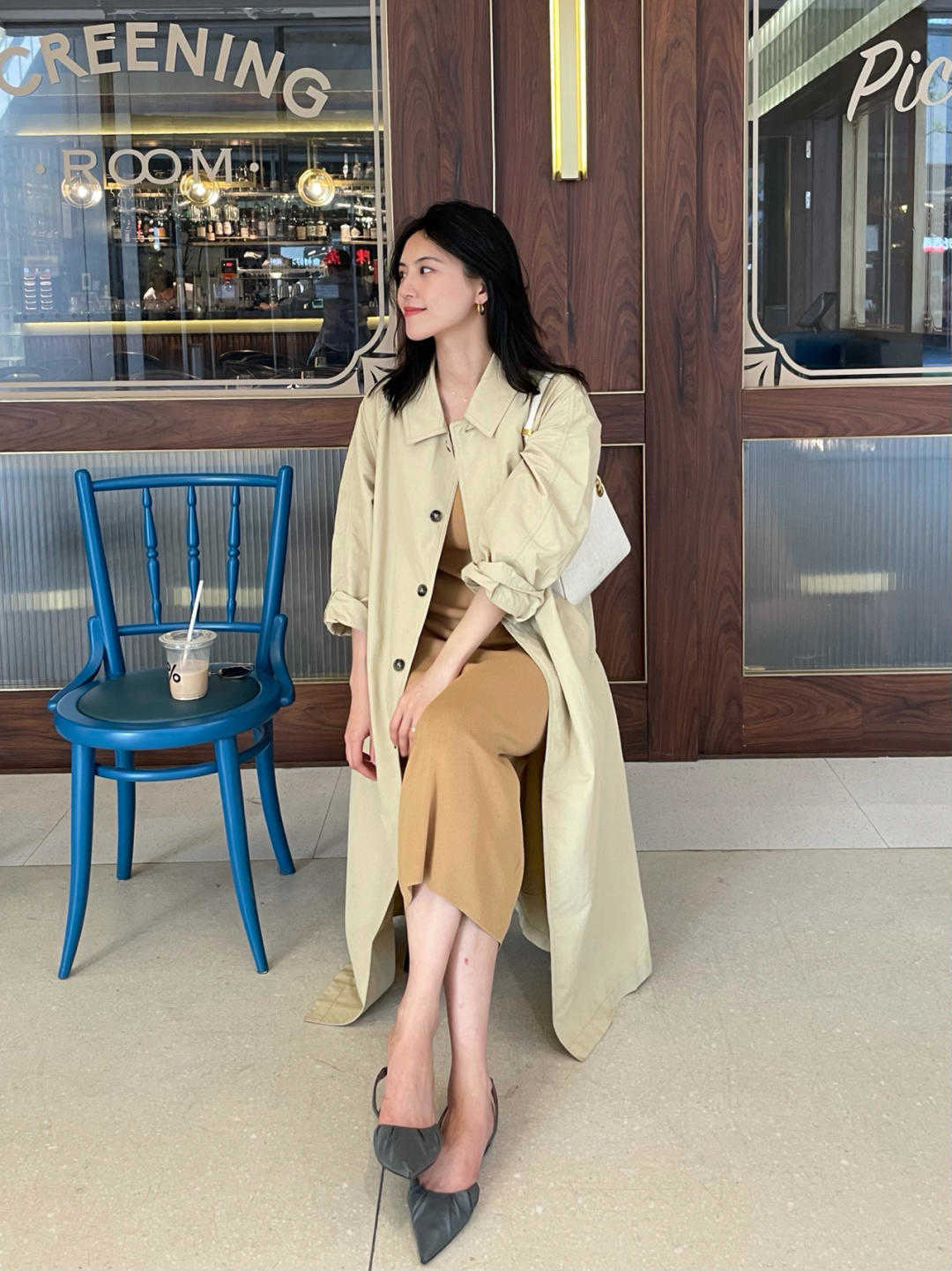 穿搭|过了40岁的女人怎么穿才优雅?学会“穿松不穿紧”,减龄有活力