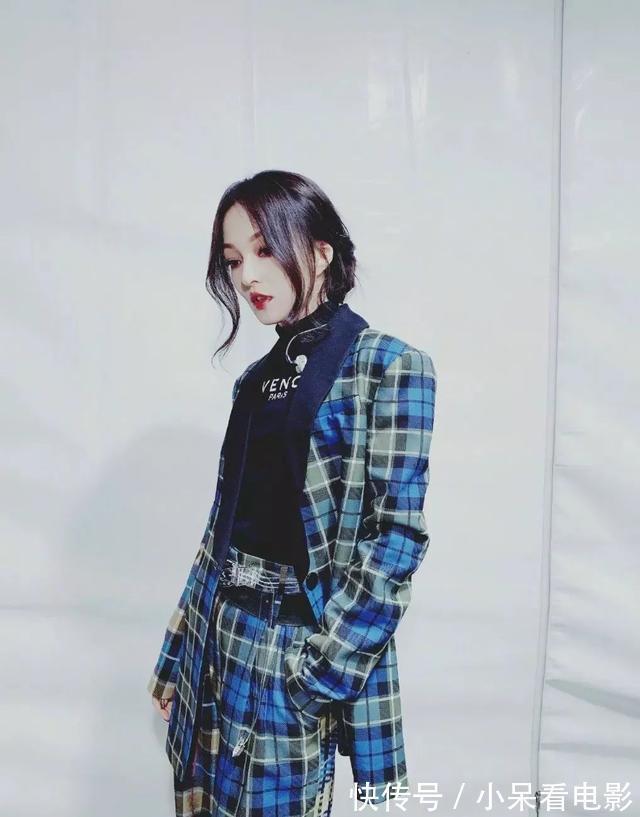 童颜|张韶涵肖战也太默契了!37岁的她少女颜漫画腿不输90后小花······