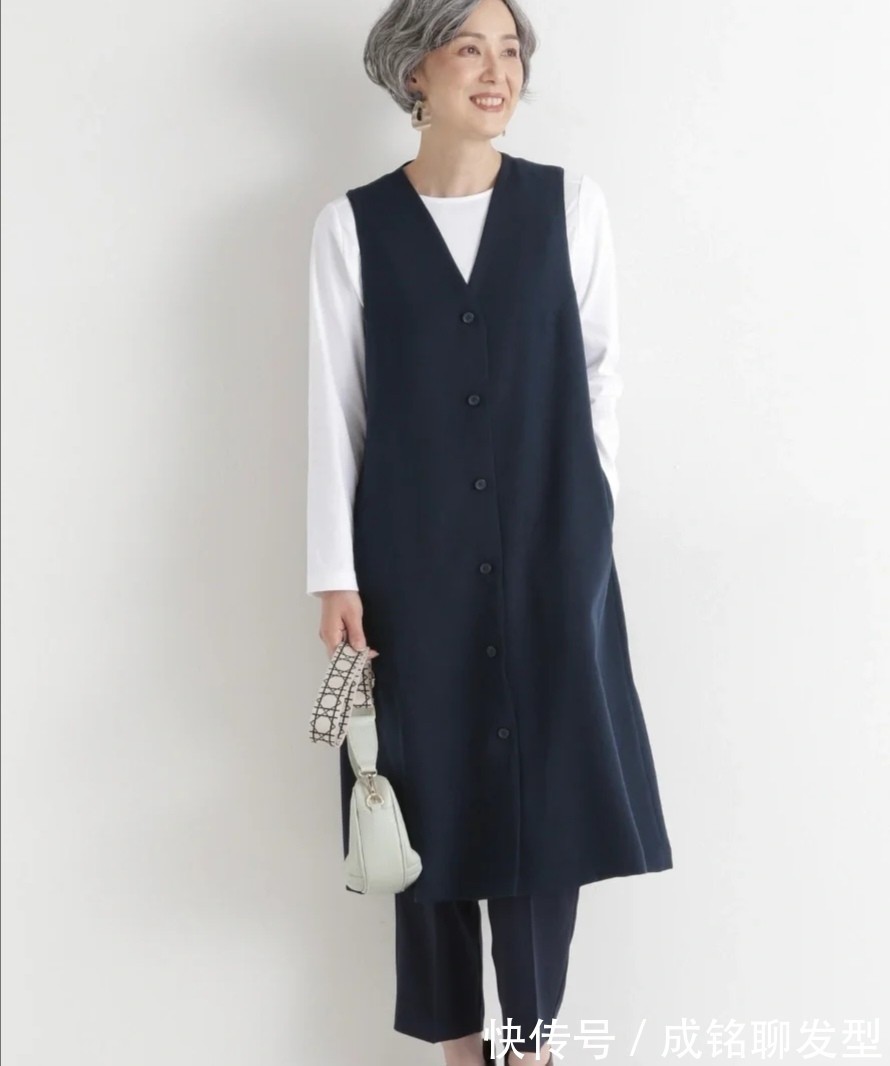 女士 既然已经变老,更要穿得出彩,学会这几种搭配方法,时髦又显年轻