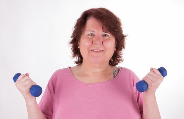 饮食习惯|老人瘦才更长寿?医生:60岁以上老人体重在这个范围内才健康