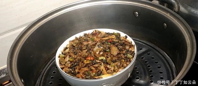  梅菜扣肉这样做太好吃了，就连大厨都点赞，亲戚朋友抢着吃