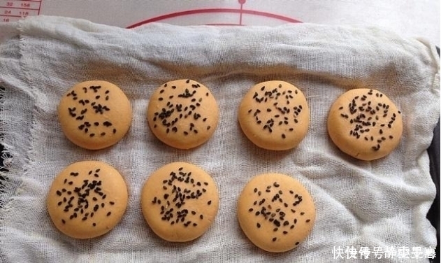 红薯怎么做才好吃，让大厨教你秘诀，内嫩外酥，家人都爱吃