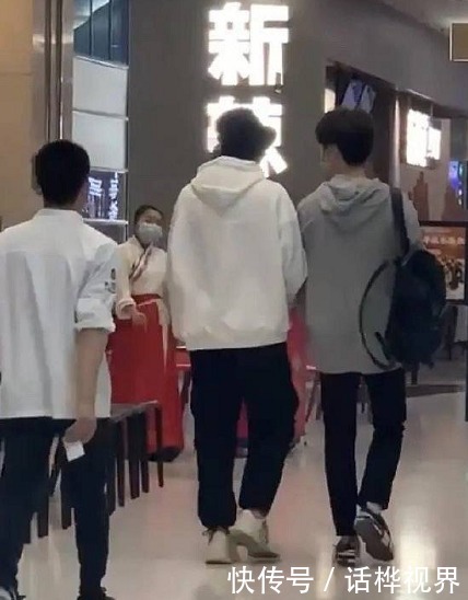 训练生 青3终止录制8天后,因卖周边被官媒批,晋级总决赛训练生近况曝光