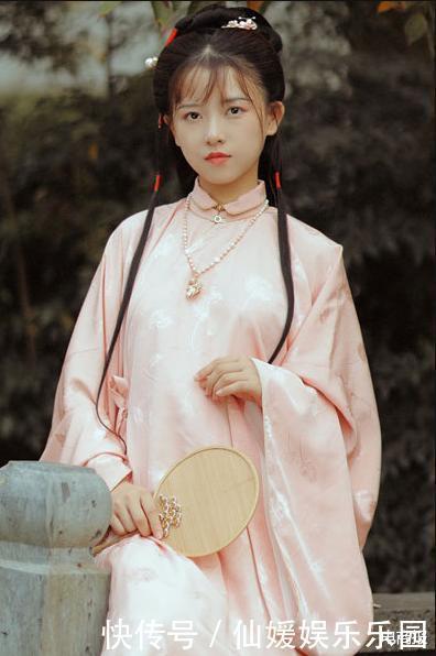 汉服|以赚钱为耻,把汉服卖成白菜价,23岁少女年入超1亿,还要做成百年企业!