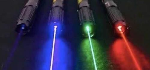 孩子|“我看不见了”外公捡到一支神奇的笔,外孙玩了5分钟被送进医院