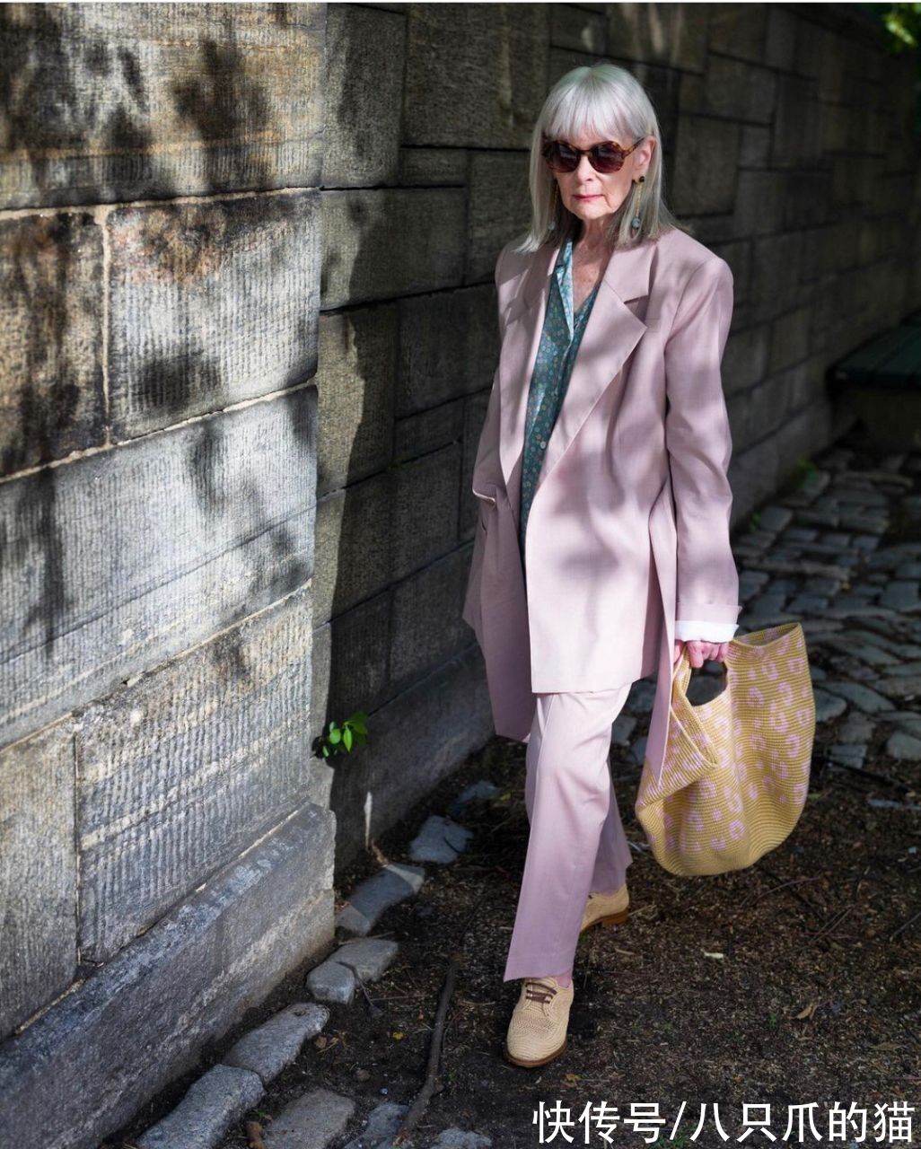 熟龄 67岁的美国老太比年轻人还时髦,她的穿搭特点,都为你总结好了