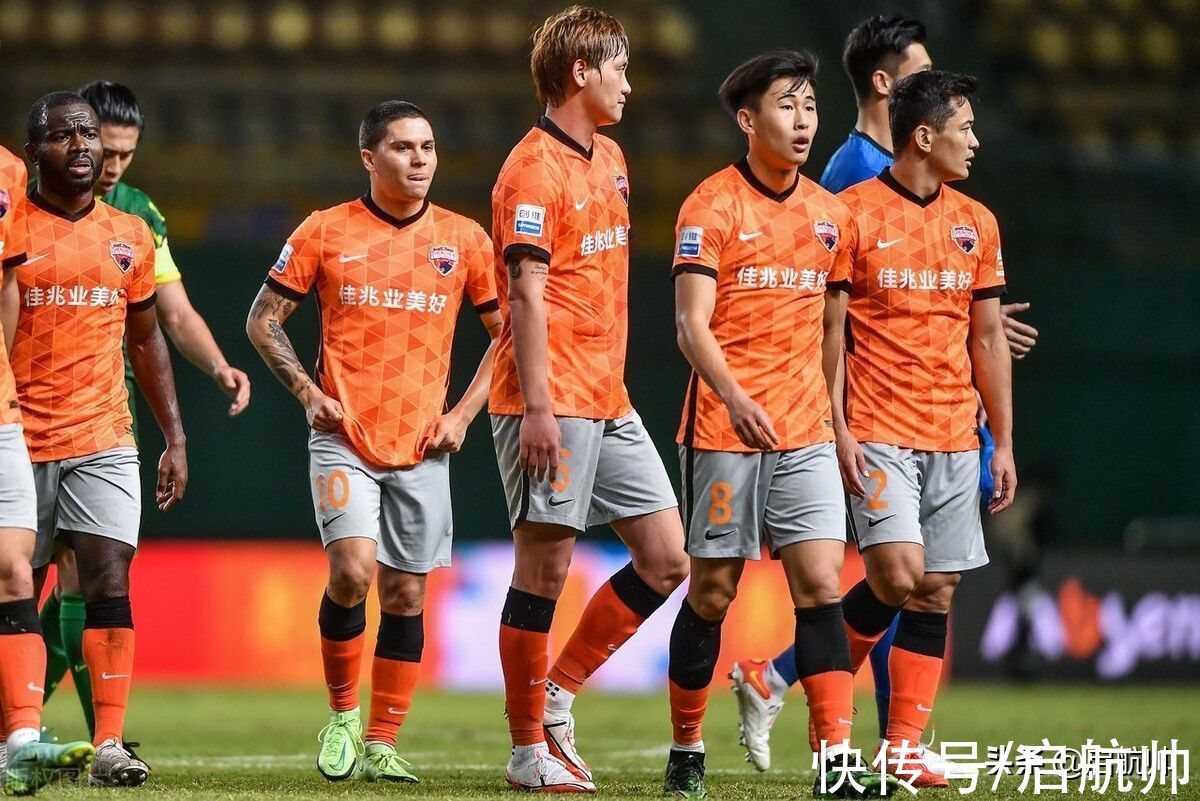 国安|收礼只收3分！郑智大势全员战国安，深沪大战戴伟浚过节活跃气氛