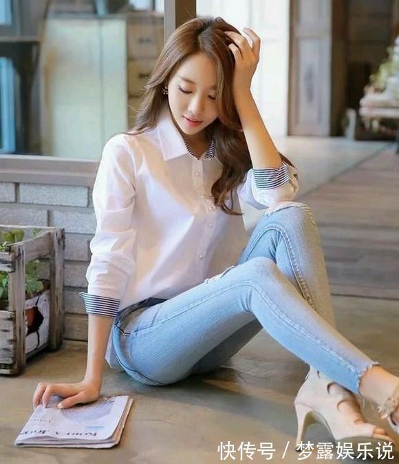 性感 小姐姐穿上牛仔短裤,显得活力十足,充满青春气息!