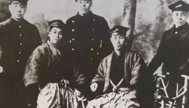  行医|中国最后一位健在御医，关押28年后行医济世，秘方无偿上交国家