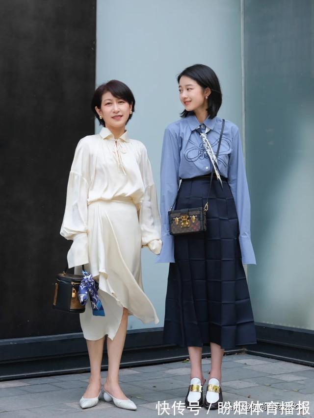 女人 年过50的女人,建议少穿高跟鞋!今秋流行这4双鞋,舒适还显个高