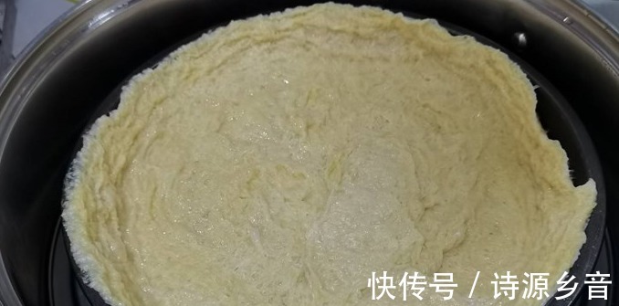 自制|这样制作凉皮，清水洗出面筋，蒸上就是凉皮，晒干就是粉皮干！