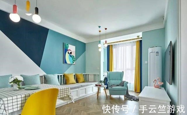 北欧风|他家客厅设计真奇特，一排卡座客餐厅共用，沙发全省了，头次见过！