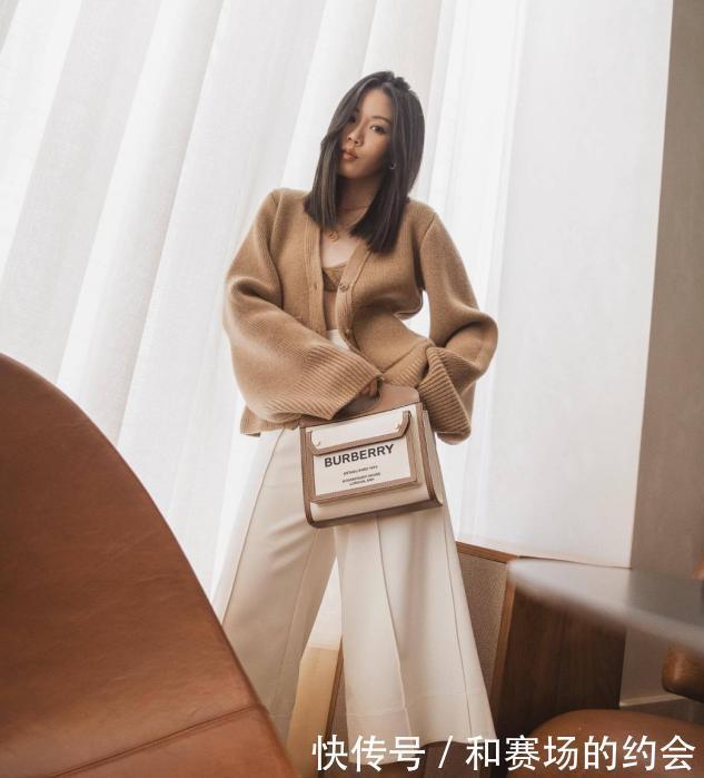 腿短偏胖的女人,穿衣别再塞衣角了,学会这2个技巧,醒目又出彩