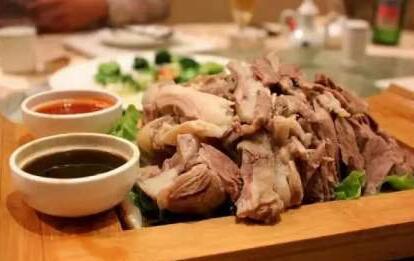 鸡鸭鱼猪牛羊……哪种肉最营养冬天更适合吃的原来是它