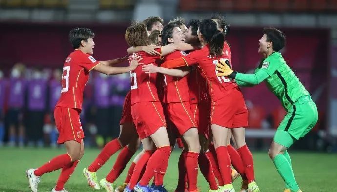 铿锵玫瑰|铿锵玫瑰永不凋零！这一夜，我们为中国女足点球淘汰日本热泪盈眶