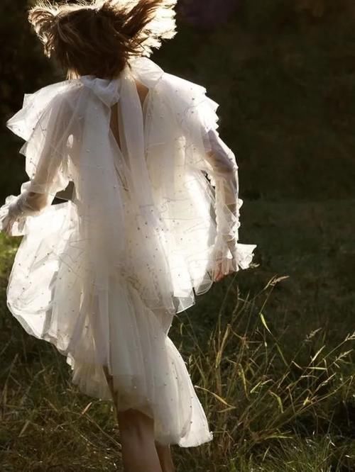 10款夏日淡彩美甲，收藏起来照着做吧