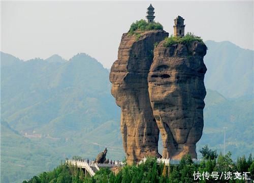 复活节岛|又一个世界未解之谜!河北山上的古塔，如何建成至今无法解释吗