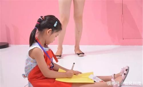 兴趣班|8岁前别给孩子报这3种兴趣班,娃累还浪费钱,训练思维才是关键