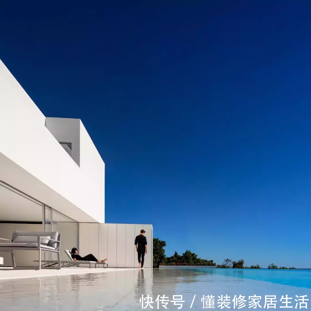 私密性|美爆了，极简主义别墅，真走心