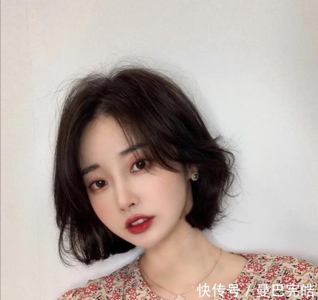 姐妹|别乱换发型,建议女生:多考虑这些“热门款”,时髦显气质