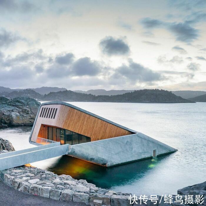 纪念碑@65个活久未见的设计,一战纪念碑是一家人的“合影”,但缺一个人