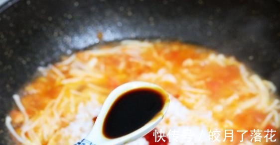 简单一炒十分钟就出锅,酸甜可口,不用担心剩米饭吃不完了!