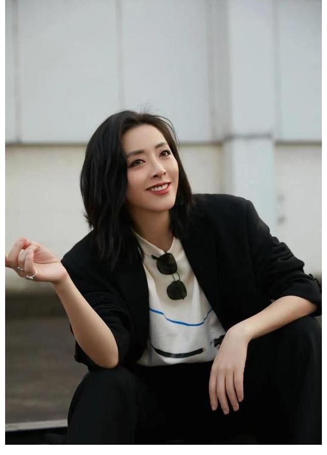 現實|譚飛脫口秀｜當代影視創作者擅長消費現實，卻很少正視現實