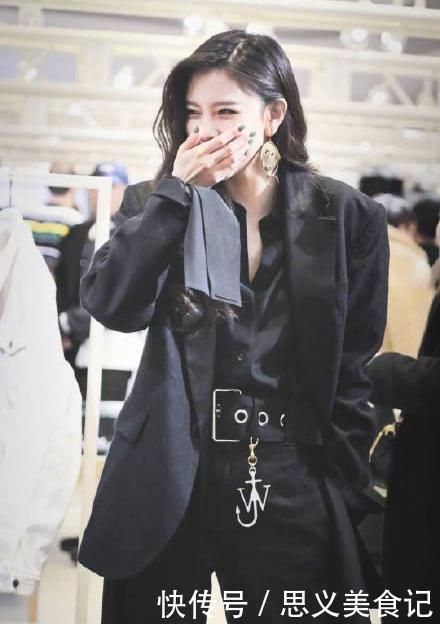 宋妍霏的“漫画腿”好绝,身材秒杀一线女星,不愧是韩国出道