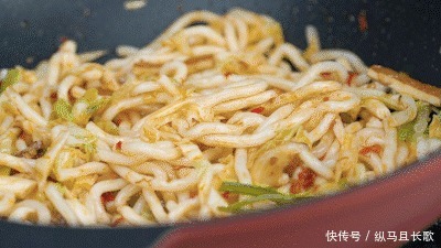 懒人|快手懒人餐,简单一炒,又香又管饱