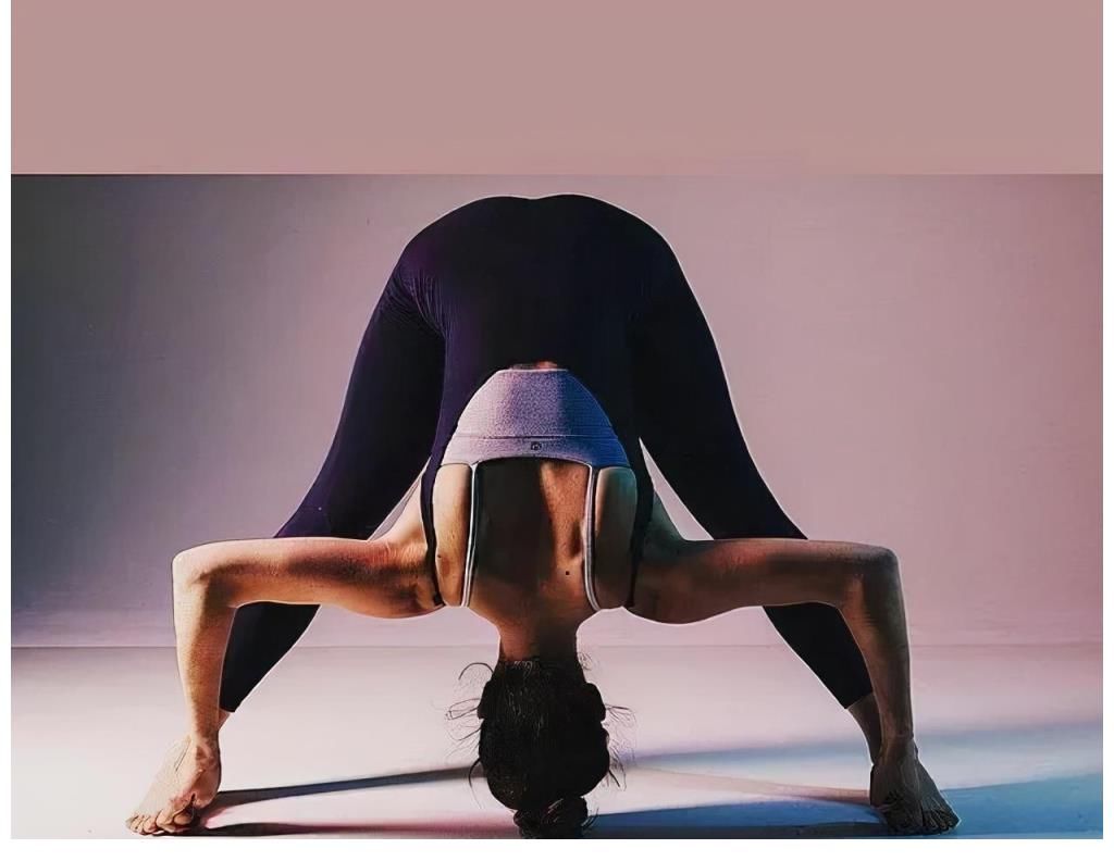 双脚|瑜伽双角式详解,这些技巧初学者一定要掌握!