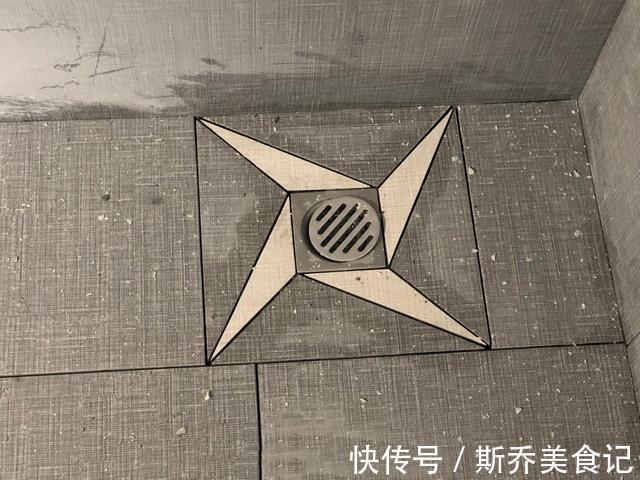瓷砖|卫生间铺瓷砖，墙压地还是地压墙？两者有什么区别？哪一种更好？