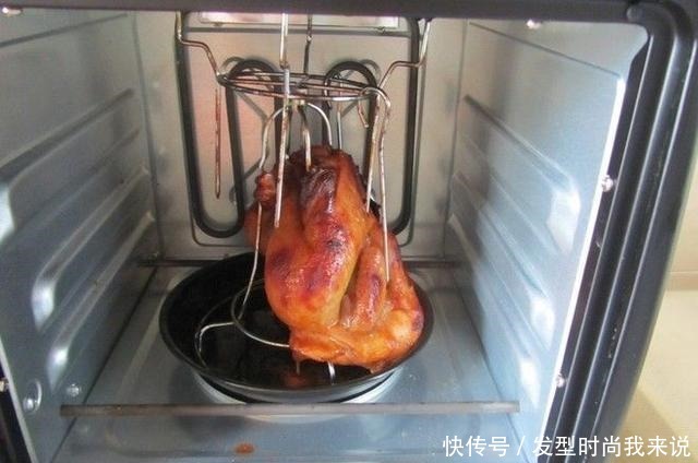 10种腌料做出吊炉烤鸡,配方及制作流程全部公开,喜欢的收藏吧!