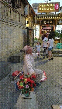 |搞笑GIF趣图当大师流落到街头,你会想到些什么!