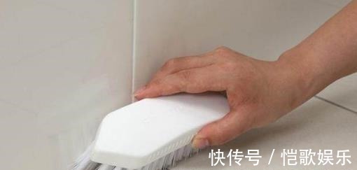 瓶瓶罐罐|去表姐家借住,一进卫生间就呆了,这样布置真高级,拍下来照着学