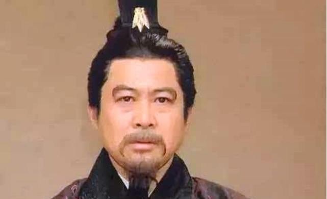 刘焉|投降刘备献上守寡亲妹，摇身一变成国舅，后位列五虎将之一