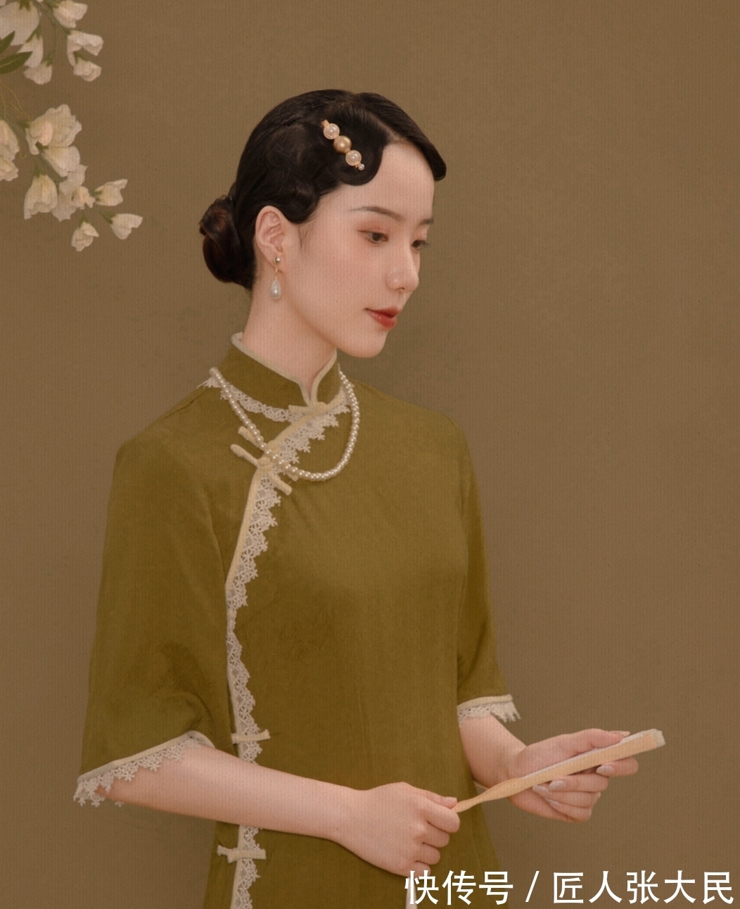 双飞蝶@词:菊韵可随秋事老?西风漫卷,苍茫星月,永夜潇潇